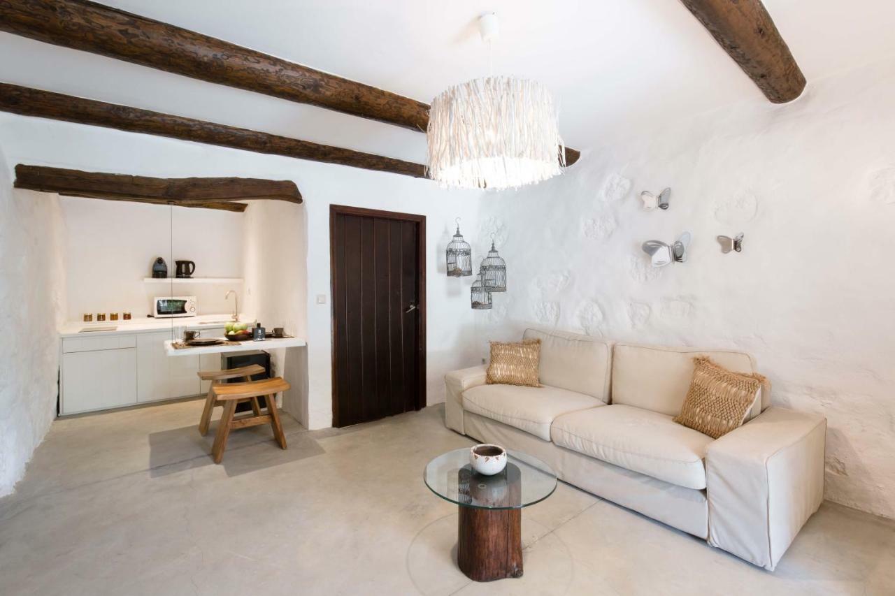 Monastery Estate Guesthouse Суйя Экстерьер фото